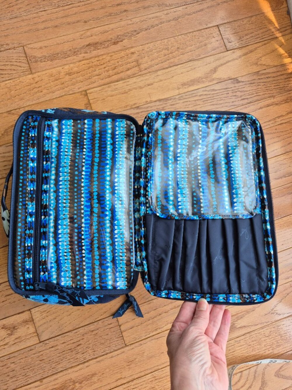 Vera Bradley Double Zip Brush Cosmetic Vanity Bag Java Blue Floral - Picture 4 of 12